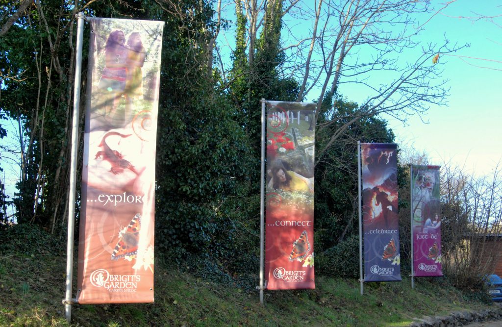 Transparenti, ki poudarijo vidnost dediščine, Brigit's Garden, Irska, 2013 (foto.: J. Sivec).